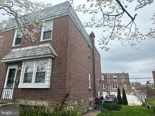 1819 OAKMONT ST, Philadelphia, PA 19111
