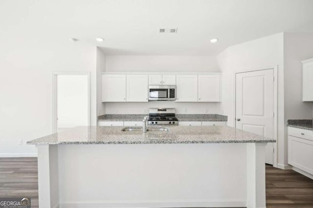 32 Crescent Boulevard, Carrollton, GA 30116