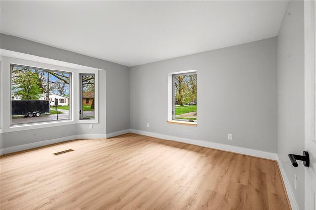134 Holmdene Boulevard NE, Grand Rapids, MI 49503