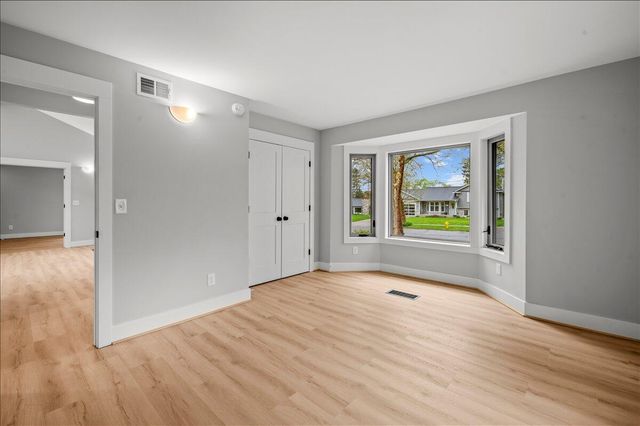 134 Holmdene Boulevard NE, Grand Rapids, MI 49503