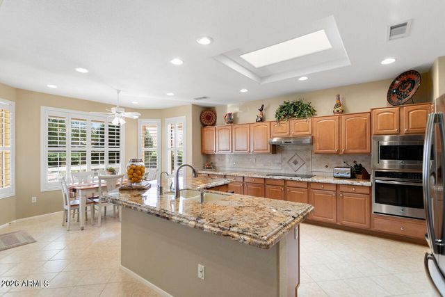 15807 W SILVER BREEZE Drive, Surprise, AZ 85374