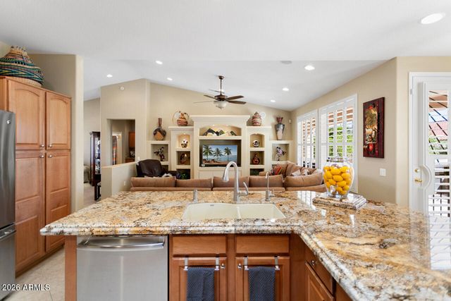 15807 W SILVER BREEZE Drive, Surprise, AZ 85374