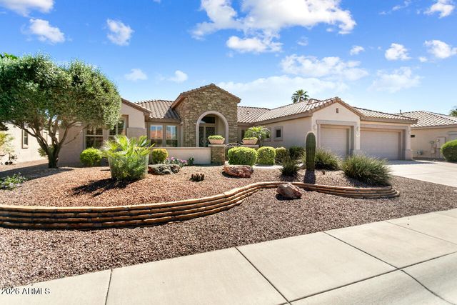 15807 W SILVER BREEZE Drive, Surprise, AZ 85374