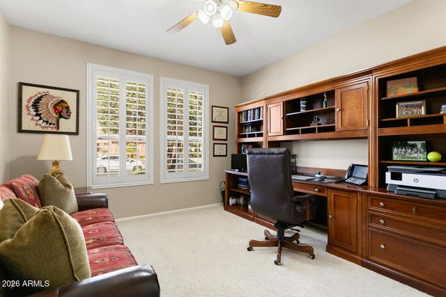 15807 W SILVER BREEZE Drive, Surprise, AZ 85374