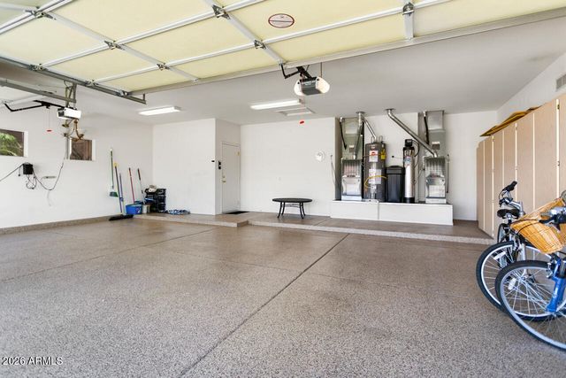 15807 W SILVER BREEZE Drive, Surprise, AZ 85374