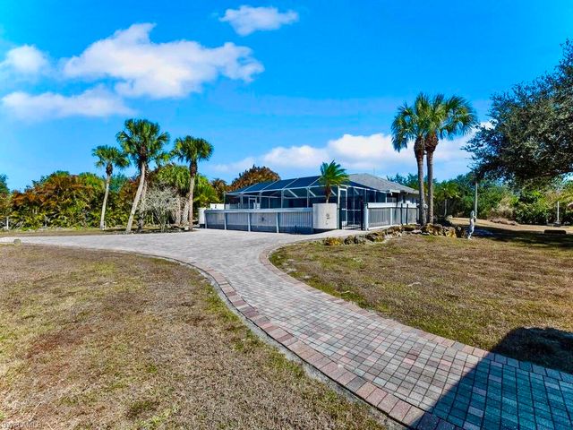 409 Edison AVE, Lehigh Acres, FL 33972