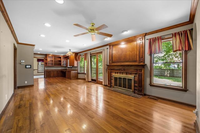 1846 Allen Lane, St. Charles, IL 60174