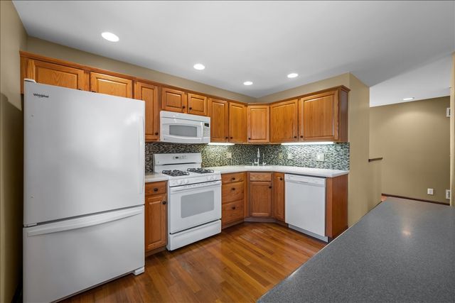 1846 Allen Lane, St. Charles, IL 60174