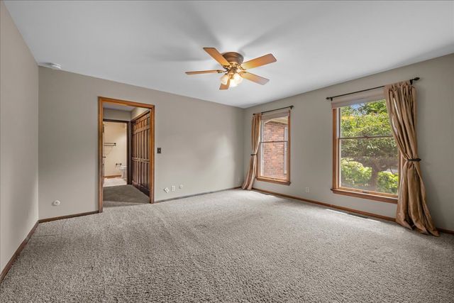1846 Allen Lane, St. Charles, IL 60174