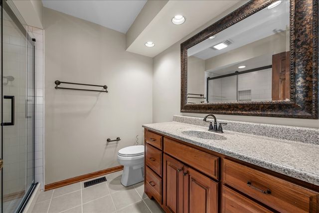 1846 Allen Lane, St. Charles, IL 60174