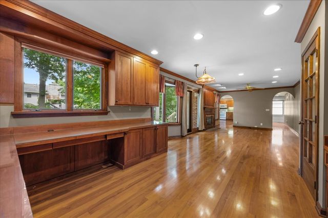 1846 Allen Lane, St. Charles, IL 60174