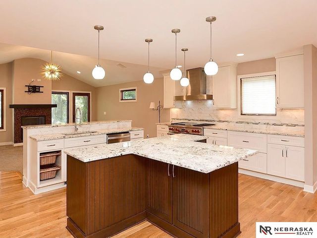 3620 S 34th Street, Lincoln, NE 68506