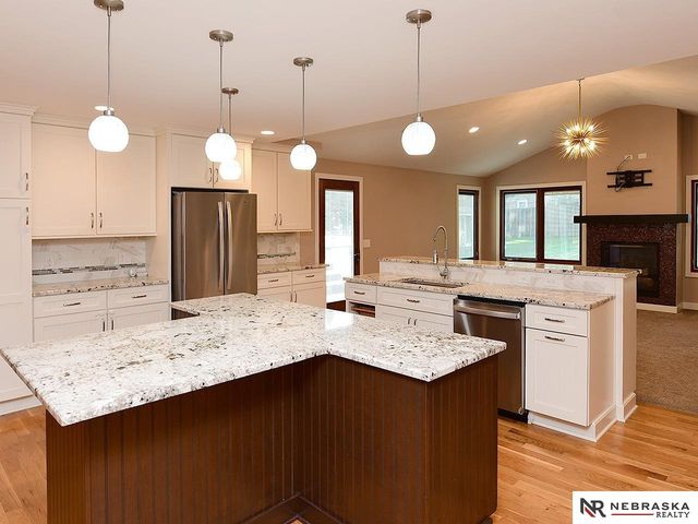 3620 S 34th Street, Lincoln, NE 68506