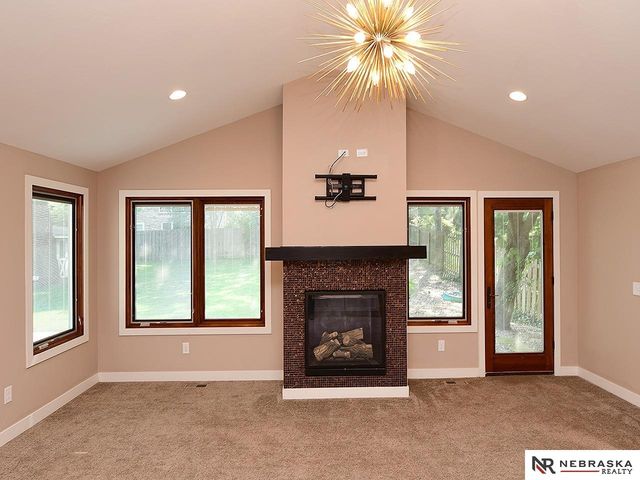 3620 S 34th Street, Lincoln, NE 68506
