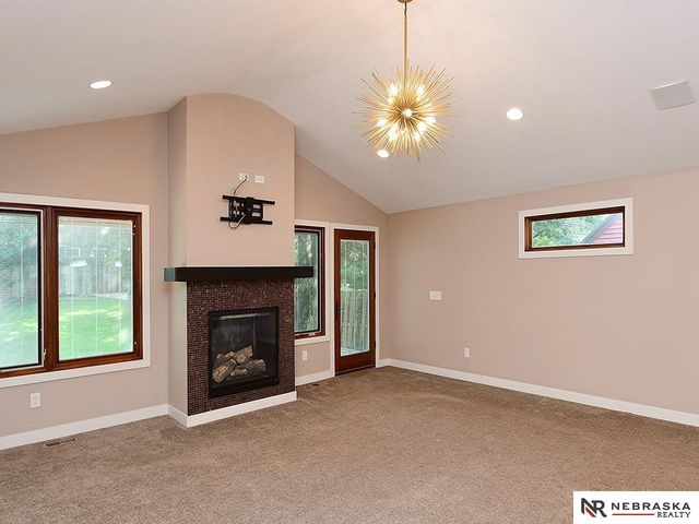 3620 S 34th Street, Lincoln, NE 68506
