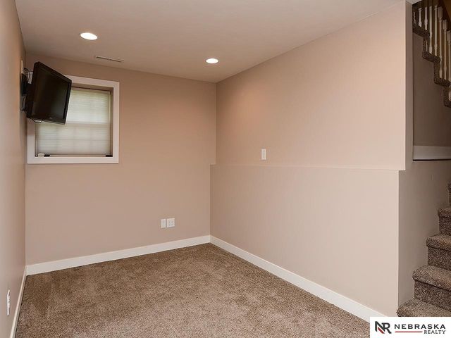 3620 S 34th Street, Lincoln, NE 68506