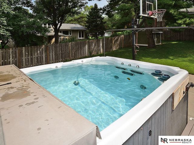 3620 S 34th Street, Lincoln, NE 68506