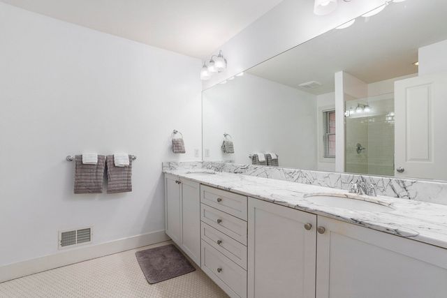 1010 Baldwin Avenue, Ann Arbor, MI 48104