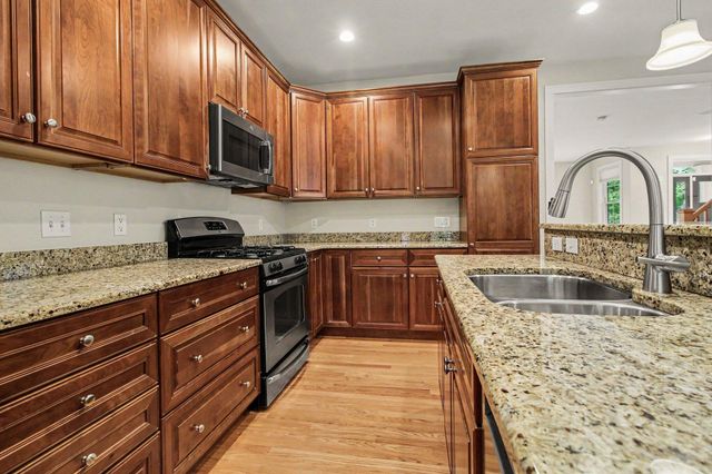 1010 Baldwin Avenue, Ann Arbor, MI 48104