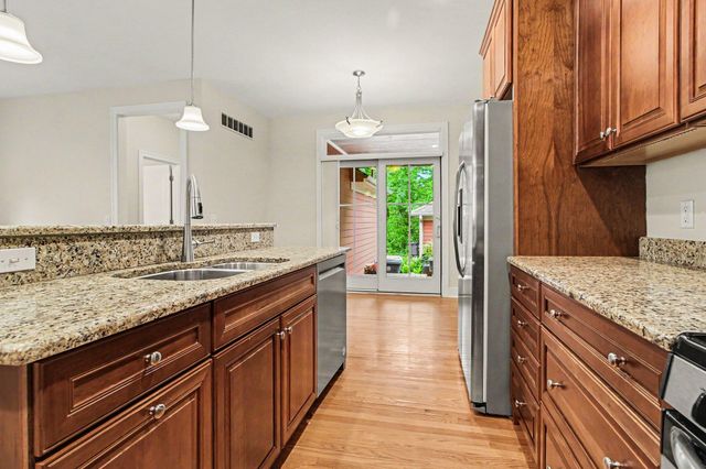 1010 Baldwin Avenue, Ann Arbor, MI 48104