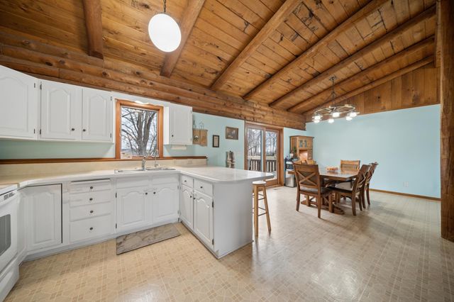 830 W Church Street, Belle Plaine, MN 56011