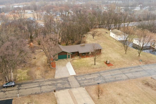 830 W Church Street, Belle Plaine, MN 56011