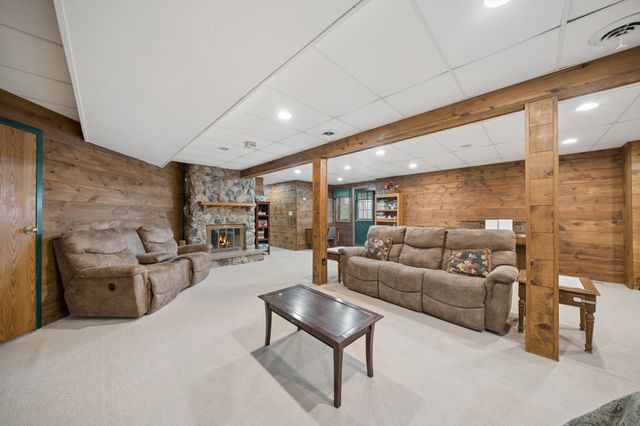 830 W Church Street, Belle Plaine, MN 56011