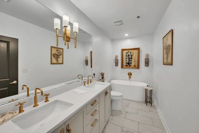 301 Demonbreun St Unit 1216, Nashville, TN 37201