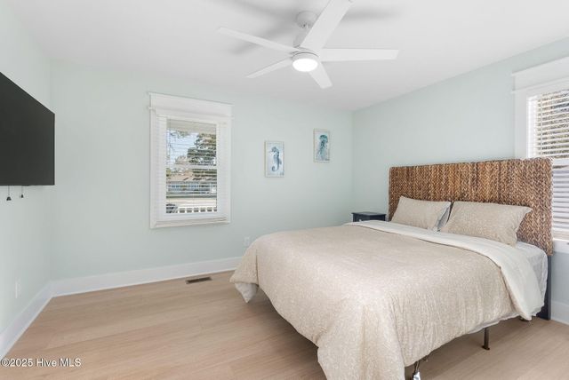 151 Hunting Bay Drive, Cape Carteret, NC 28584