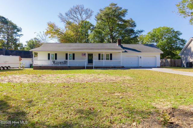 151 Hunting Bay Drive, Cape Carteret, NC 28584