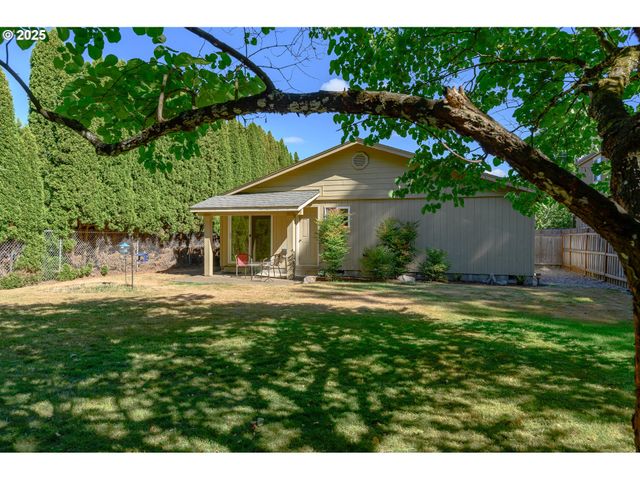 708 Sw TAFT St, Mc Minnville, OR 97128