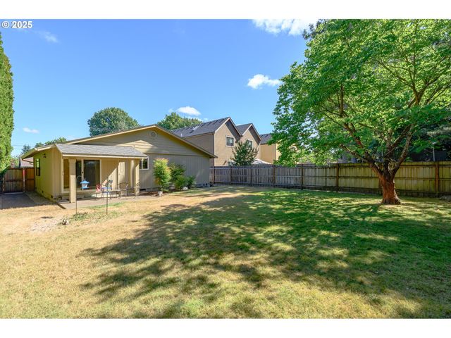 708 Sw TAFT St, Mc Minnville, OR 97128