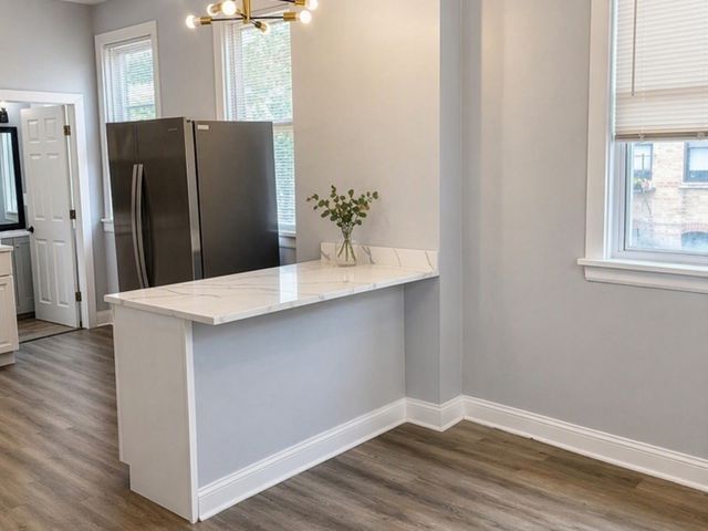 2333 W Ohio Street, Chicago, IL 60612