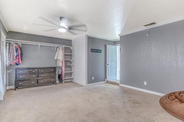 1602 Venetian Dr, Stockton, CA 95207