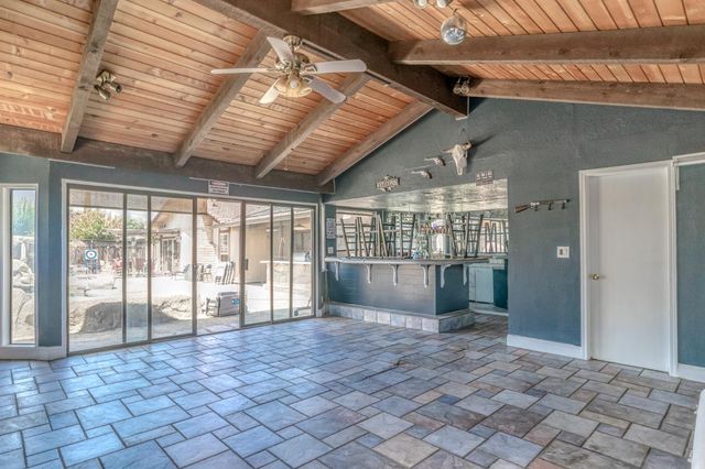 1602 Venetian Dr, Stockton, CA 95207