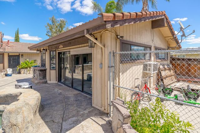 1602 Venetian Dr, Stockton, CA 95207