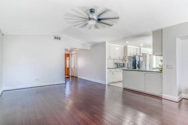 1602 Venetian Dr, Stockton, CA 95207