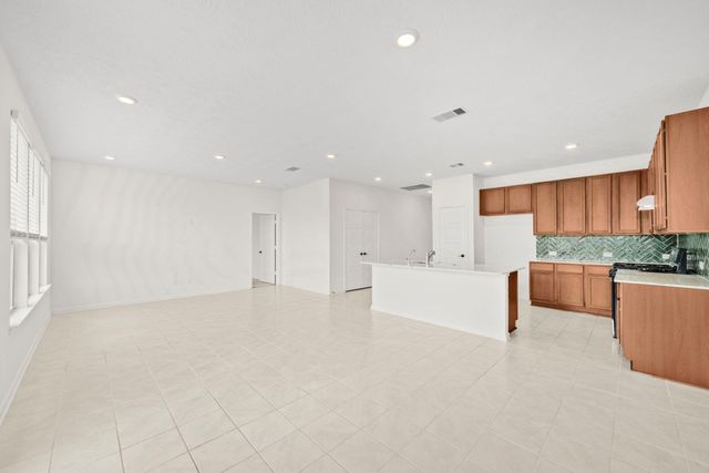 2012 Rebel Way, Alvin, TX 77511