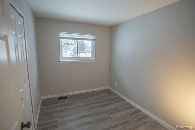 20401 Luna Street, Clinton Charter Township, MI 48035