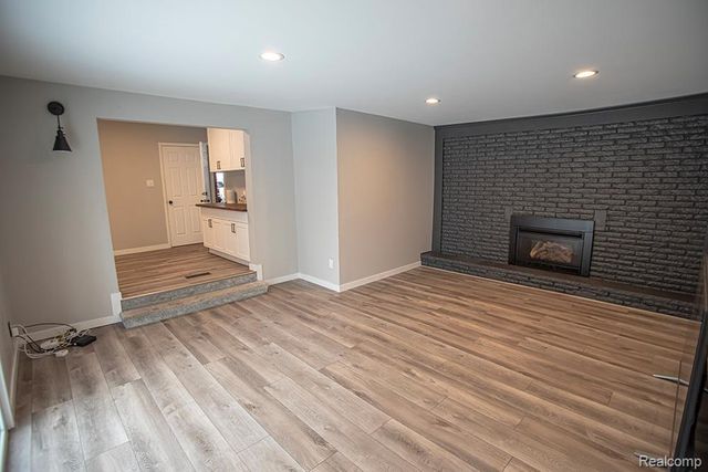 20401 Luna Street, Clinton Charter Township, MI 48035