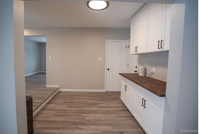 20401 Luna Street, Clinton Charter Township, MI 48035