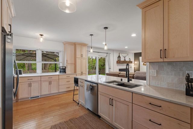 14675 Santa Rosa DRIVE, Brookfield, WI 53005