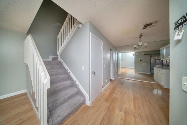 1482 N Lawnwood Circle 31d, Fort Pierce, FL 34950