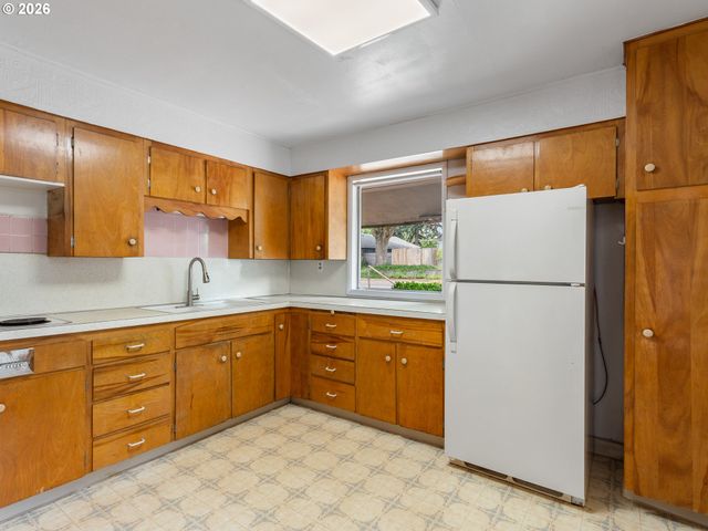 2915 E MCLOUGHLIN Blvd, Vancouver, WA 98661