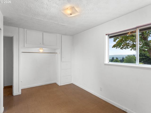 2915 E MCLOUGHLIN Blvd, Vancouver, WA 98661