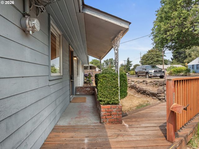 2915 E MCLOUGHLIN Blvd, Vancouver, WA 98661