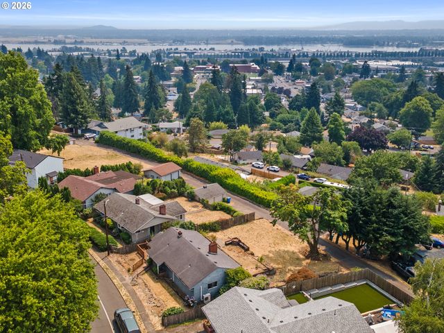 2915 E MCLOUGHLIN Blvd, Vancouver, WA 98661