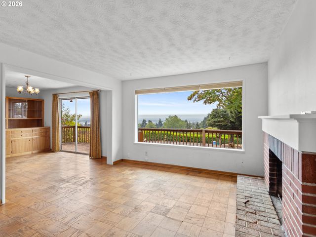 2915 E MCLOUGHLIN Blvd, Vancouver, WA 98661
