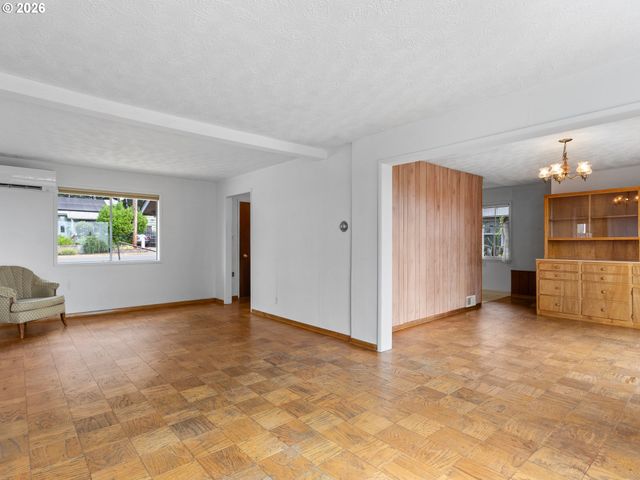 2915 E MCLOUGHLIN Blvd, Vancouver, WA 98661