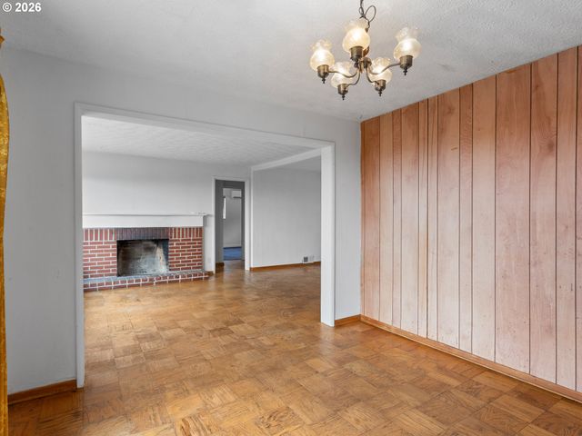 2915 E MCLOUGHLIN Blvd, Vancouver, WA 98661